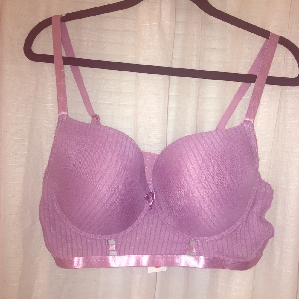 44C NWT six clasp purple bra